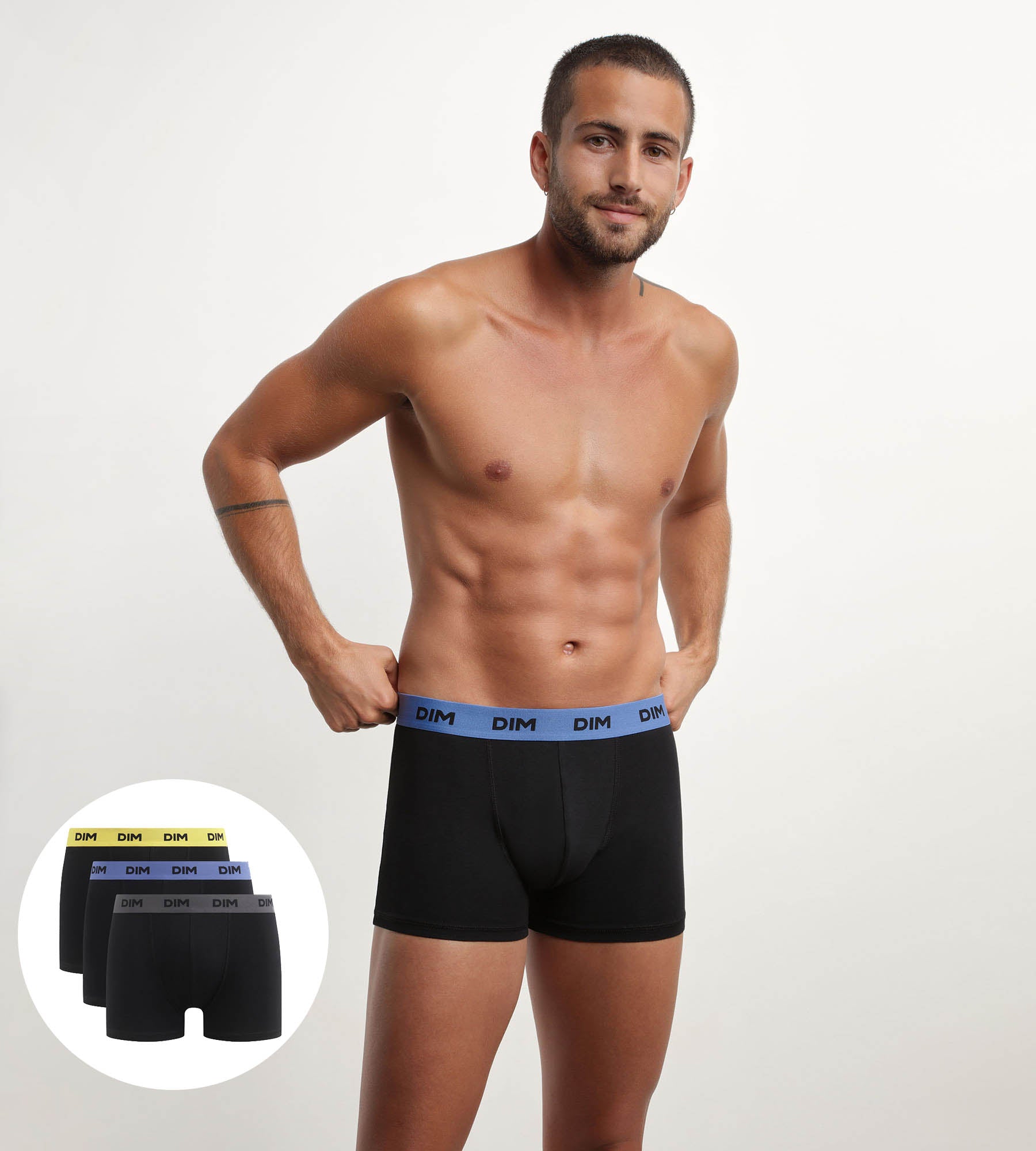 DIM 3er-Pack schwarze Baumwoll-Boxershorts mit Jacquardbund in gelb/lila/grau - Mix & Colors