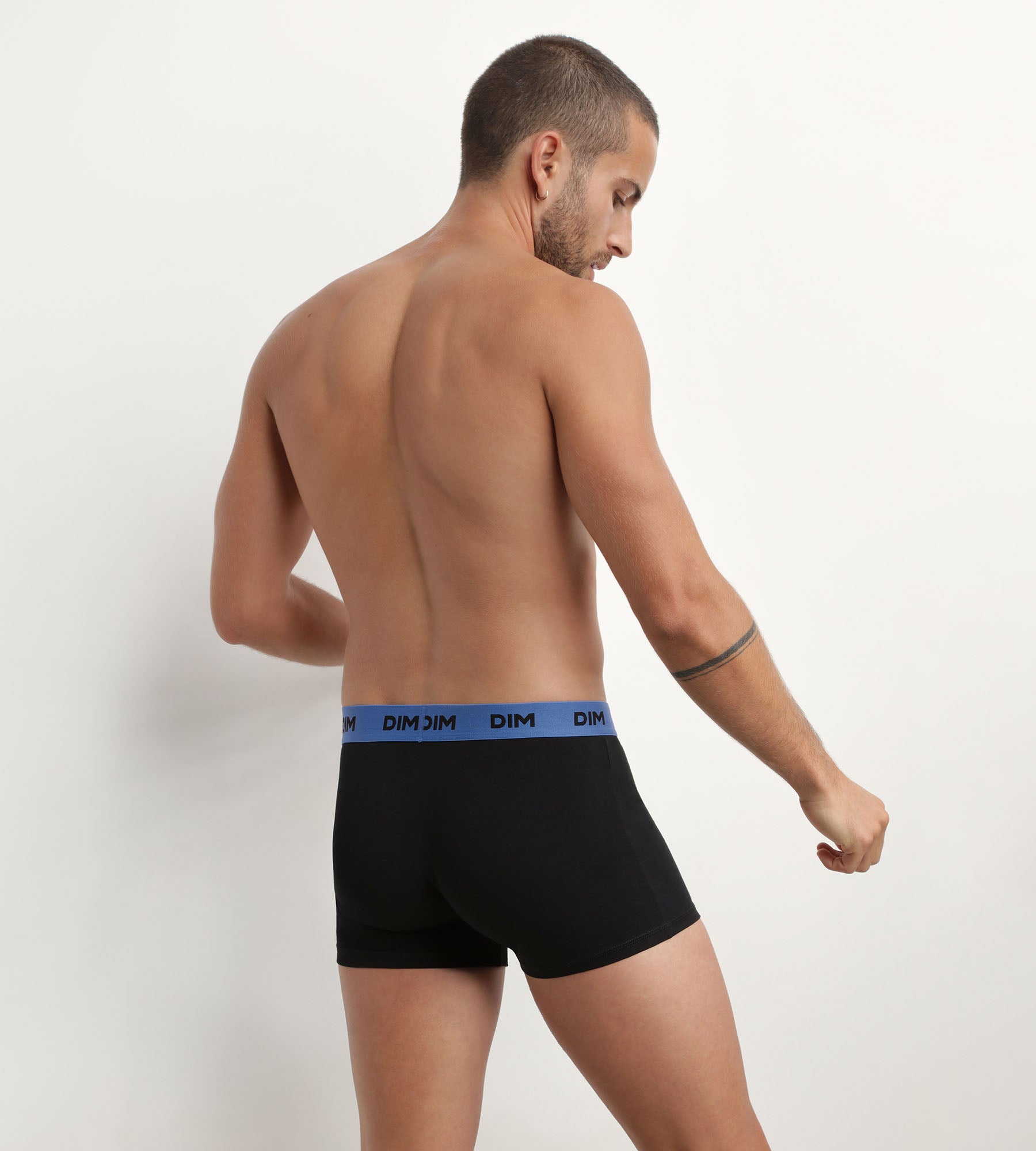 DIM 3er-Pack schwarze Baumwoll-Boxershorts mit Jacquardbund in gelb/lila/grau - Mix & Colors
