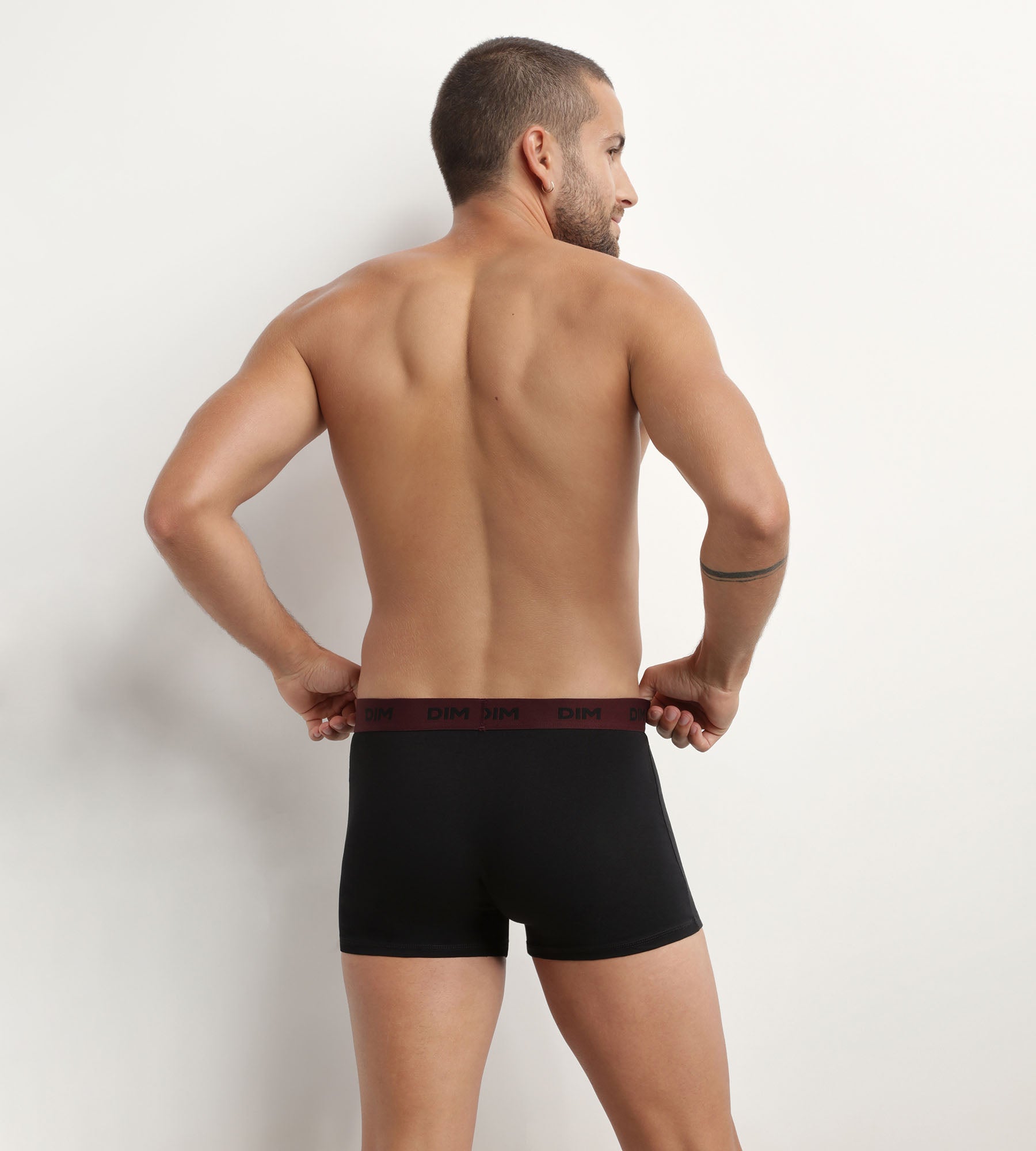 DIM 3er-Pack schwarze Baumwoll-Boxershorts mit Jacquardbund in hellblau/ultramarin/bordeaux - Mix & Colors