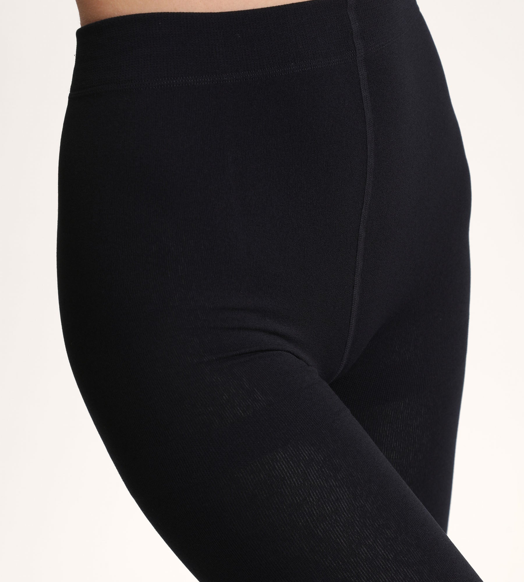 DIM Schwarze wärmende Thermo-Strumpfhose 143D - Thermo Polaire