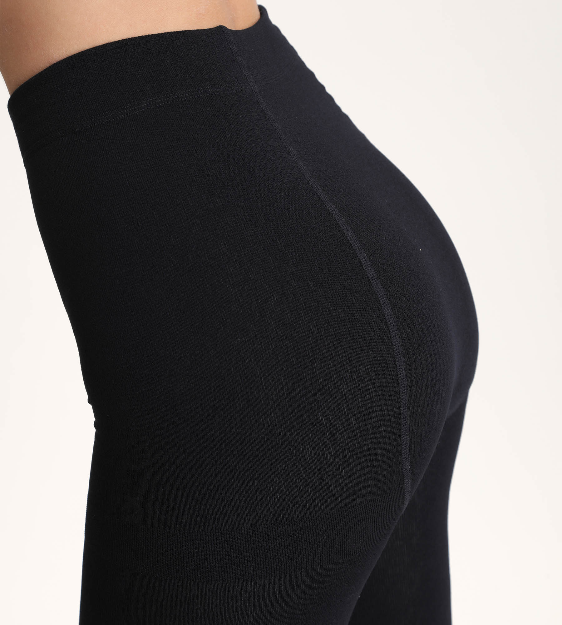 DIM Schwarze wärmende Thermo-Strumpfhose 143D - Thermo Polaire