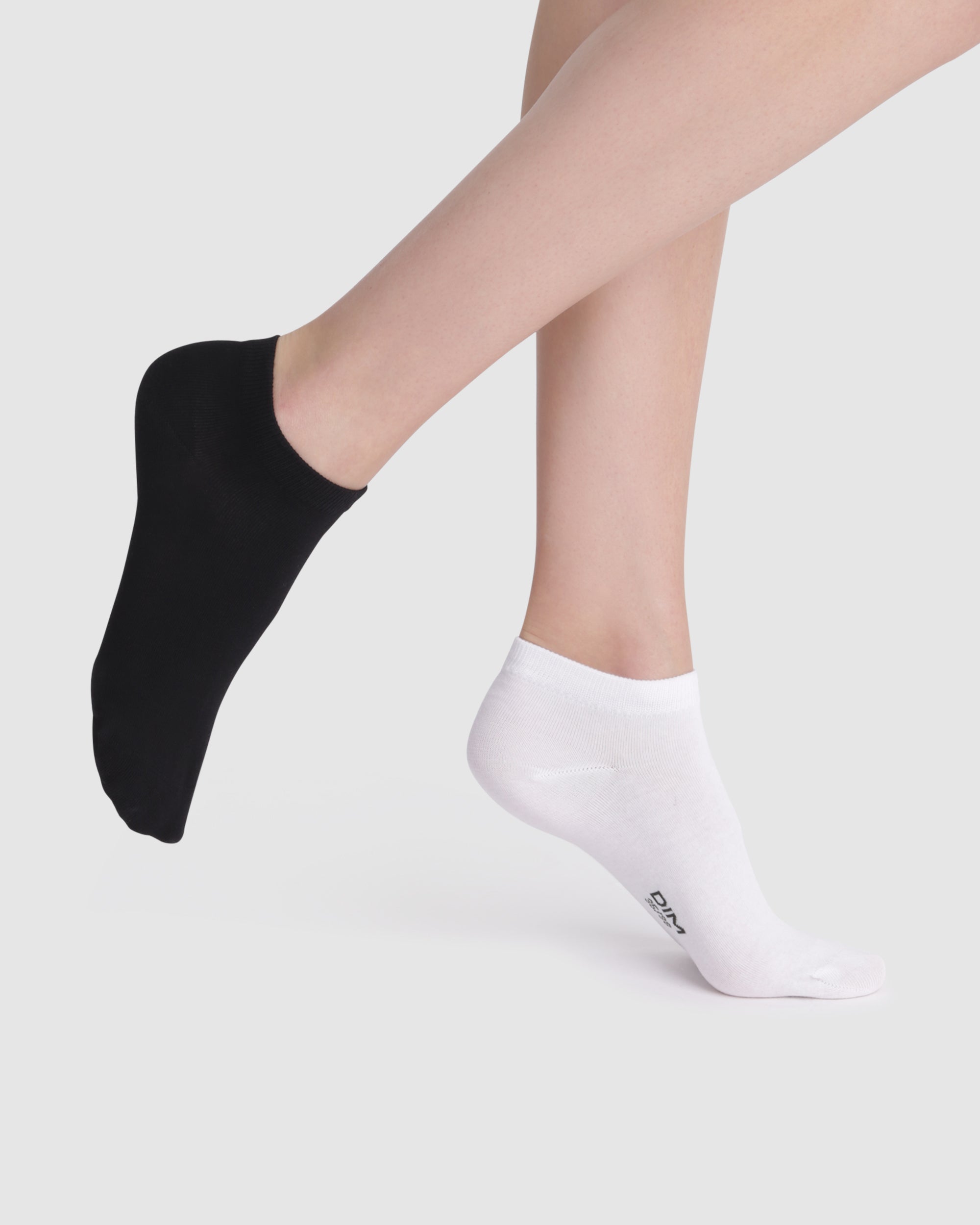 DIM 2er-Pack Damen-Sneakersocken aus Baumwolle in Schwarz/Weiß