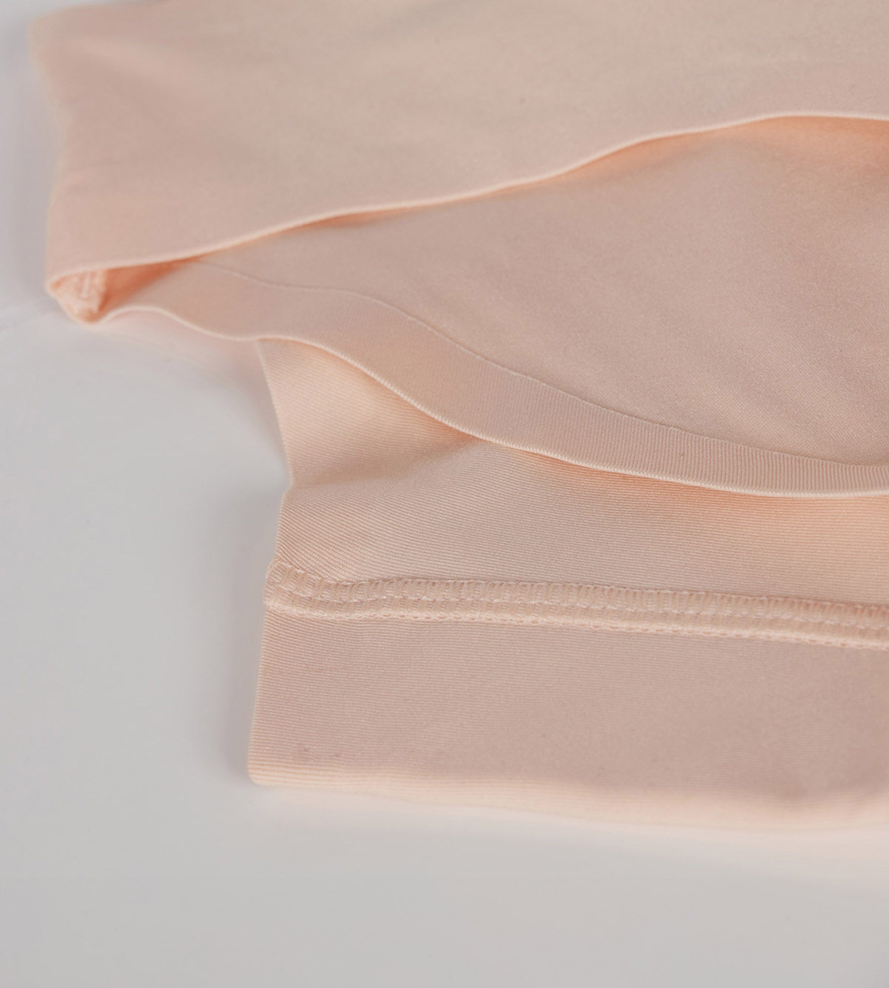 DIM Nudefarbener Mädchen-Slip aus Mikrofaser - DIM Invisible