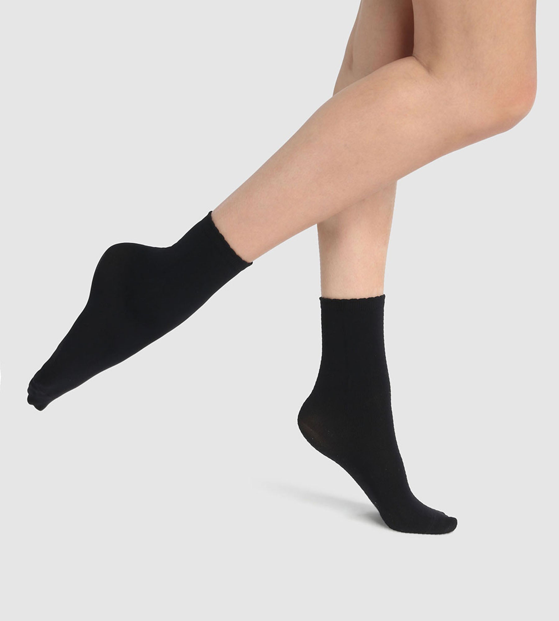 DIM Schwarze ultra-blickdichte Söckchen aus Mikrofaser 70D - DIM Style