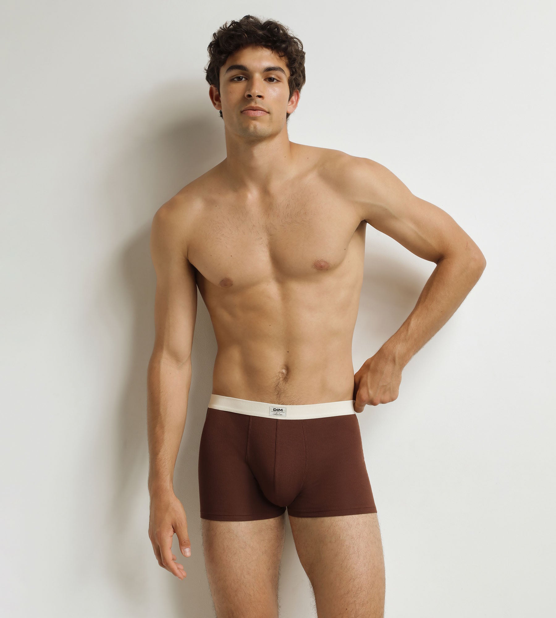 DIM Gerippte Herren-Boxershorts Chocolate Dim Elegant