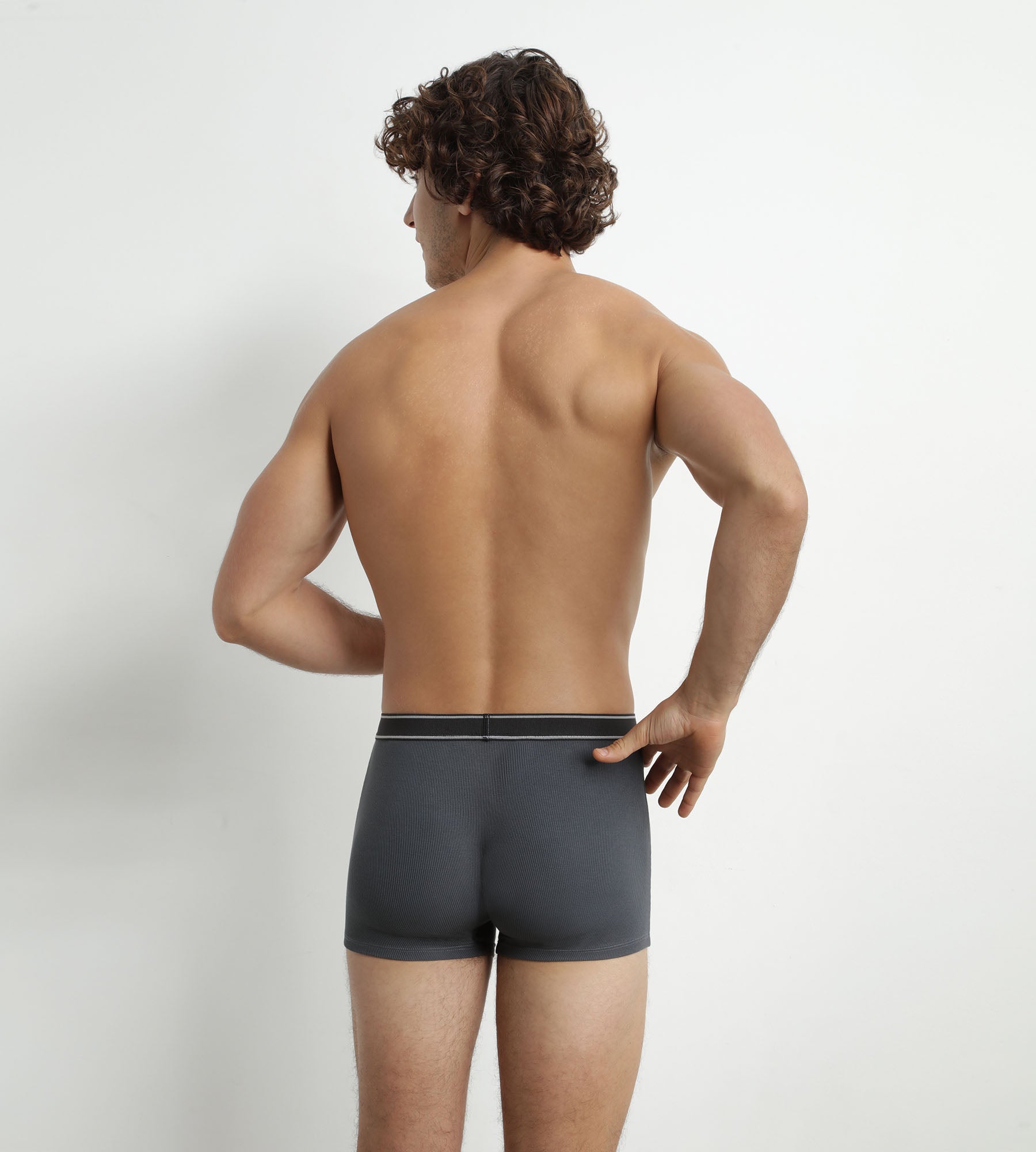 DIM Granitgraue Boxershorts aus gerippter Modal-Baumwolle mit schwarzem Gürtel - DIM Elegant