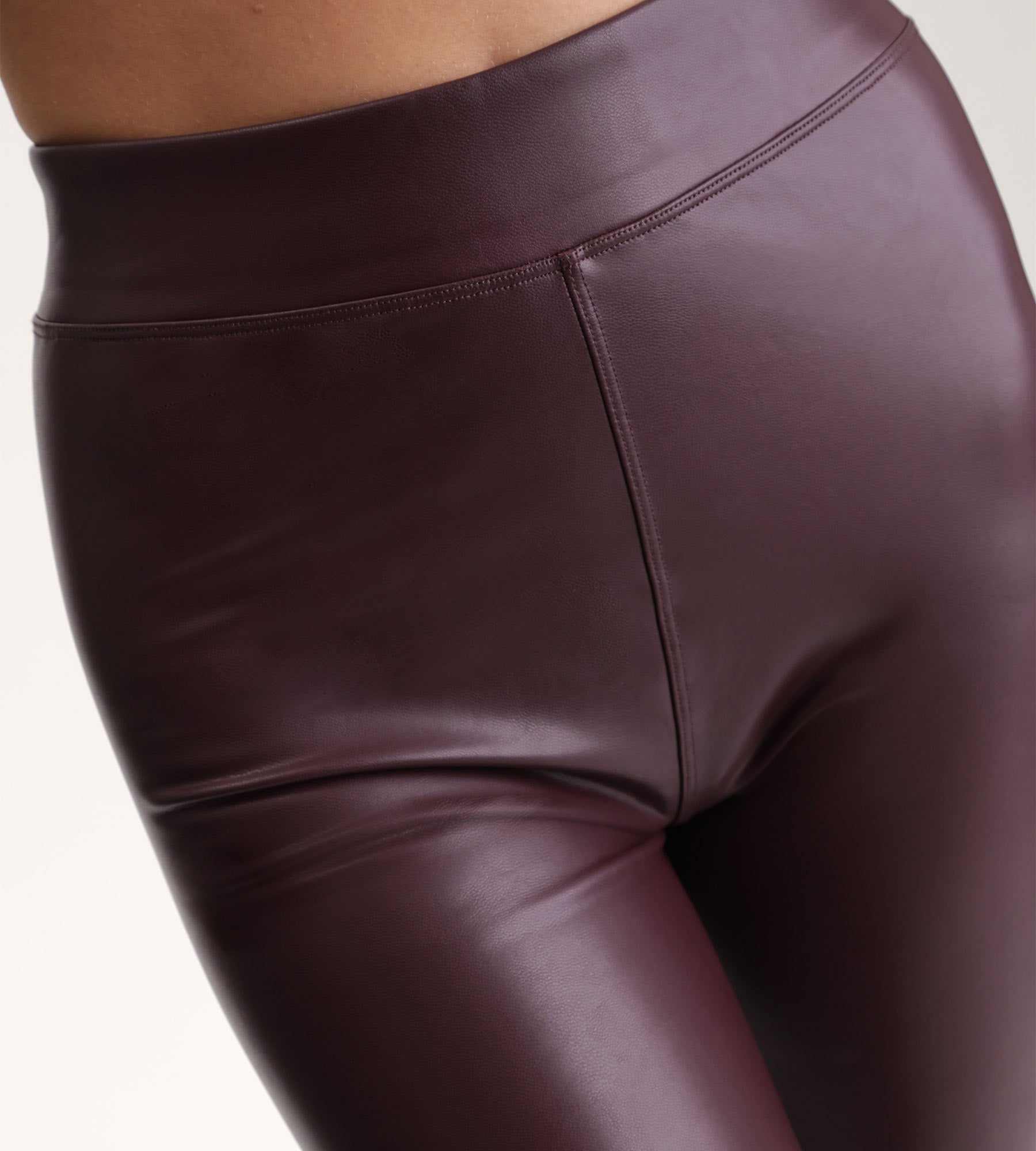 DIM Damen-Leggings in Lederoptik Bordeaux Relax & Go