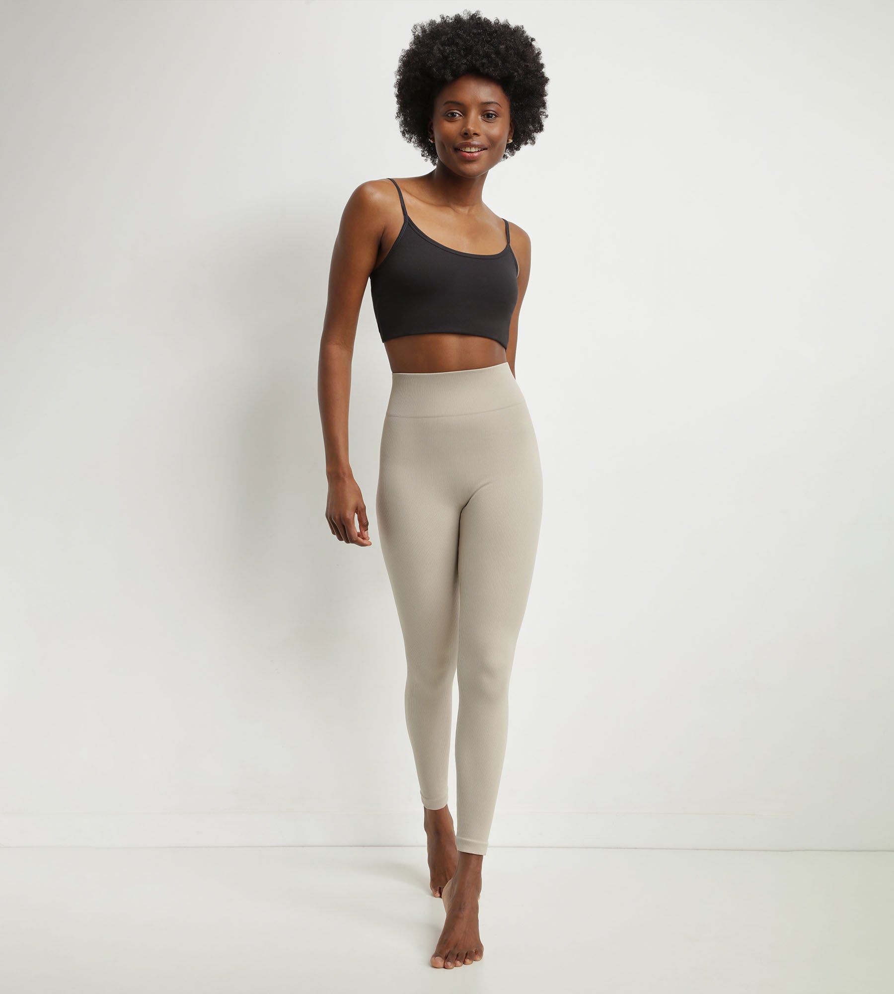 DIM Beigefarbene Damen-Leggings aus Rippstrick von Dim Comfywear