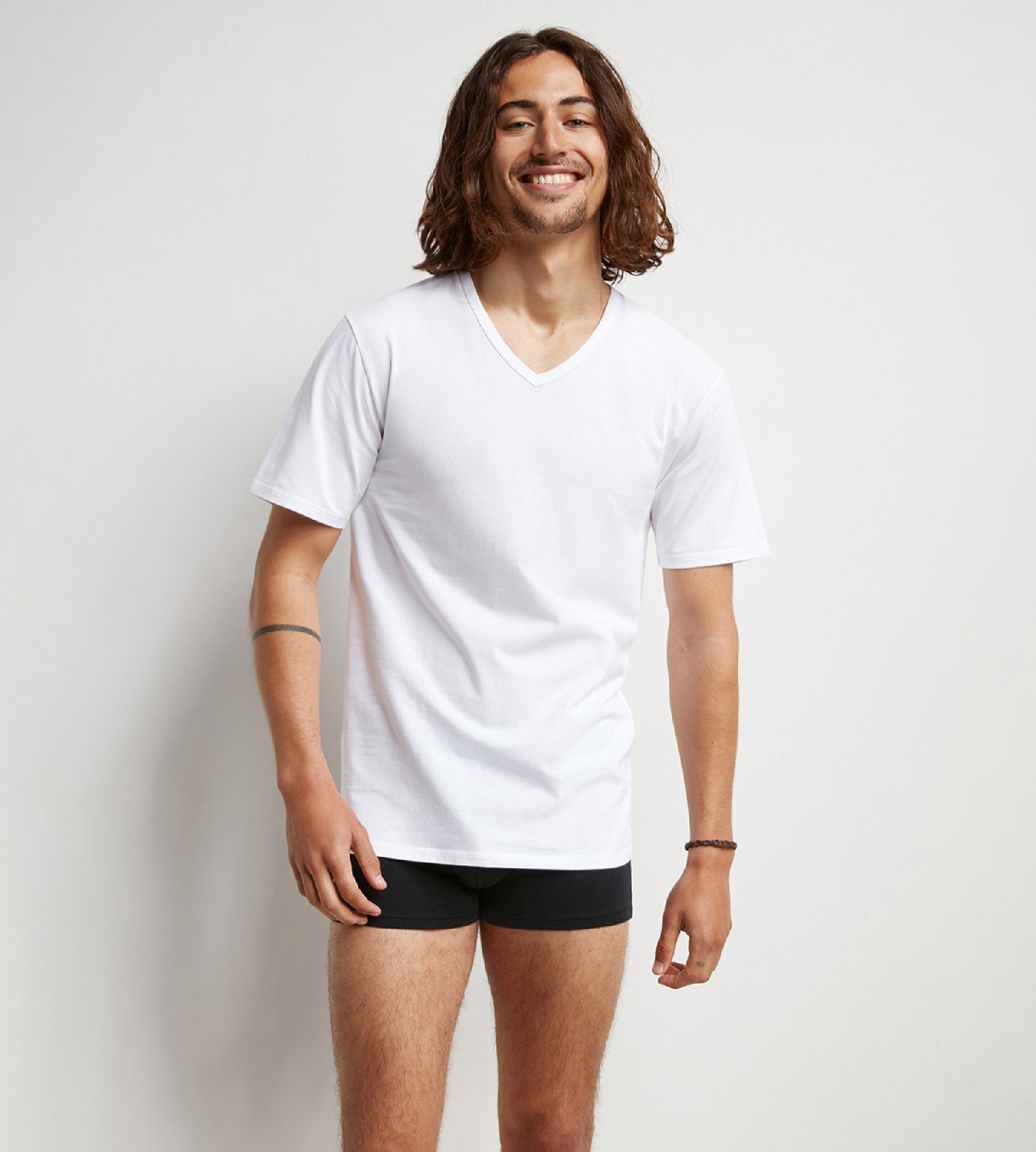 DIM 2er-Pack weiße T-Shirts mit V-Ausschnitt und Wärmeregulierung - Regul'Activ