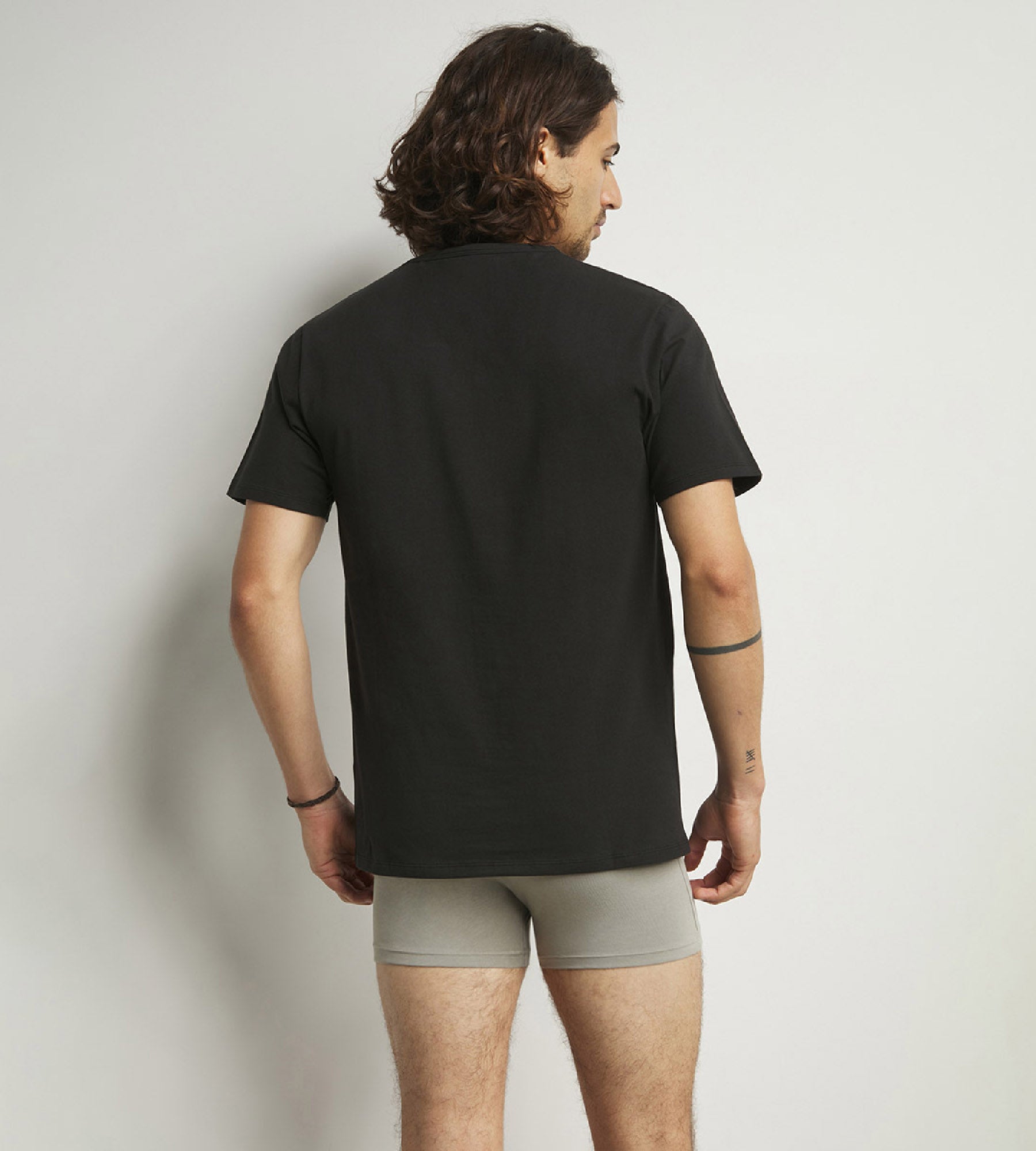 DIM 2er-Pack schwarze T-Shirts mit V-Ausschnitt und Wärmeregulierung - Regul'Activ
