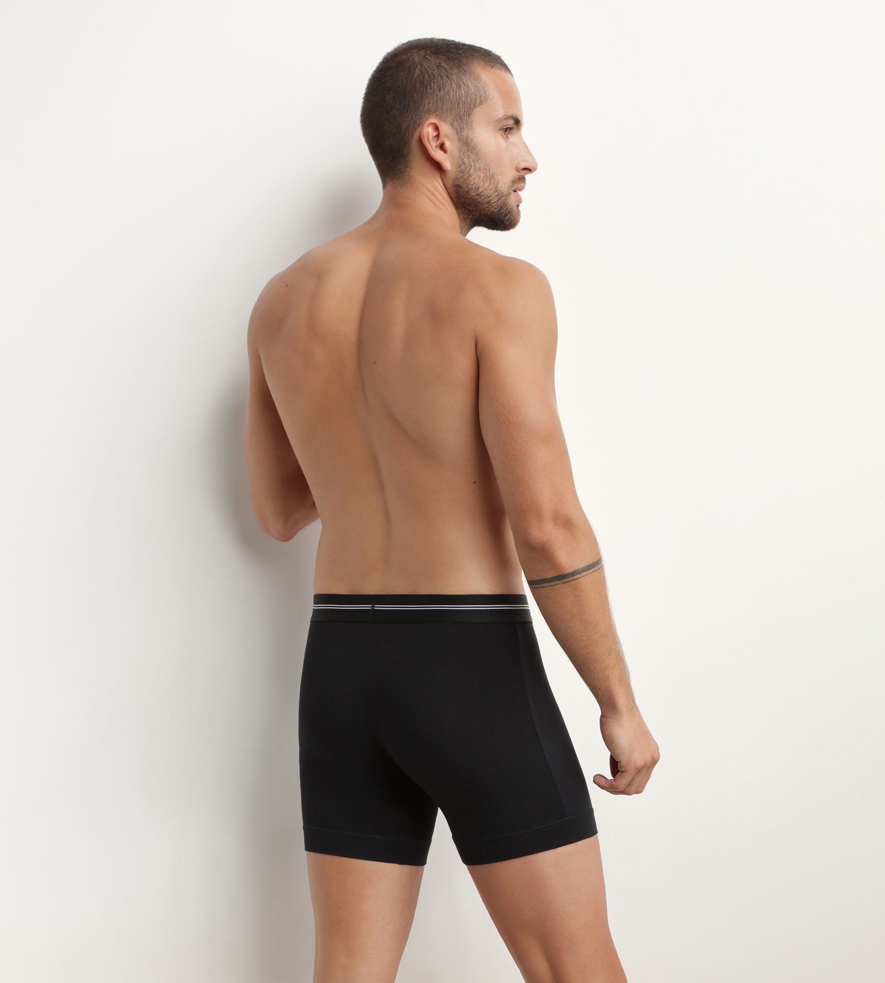DIM Schwarze Boxershorts aus Mikrofaser - Icons Essentiel