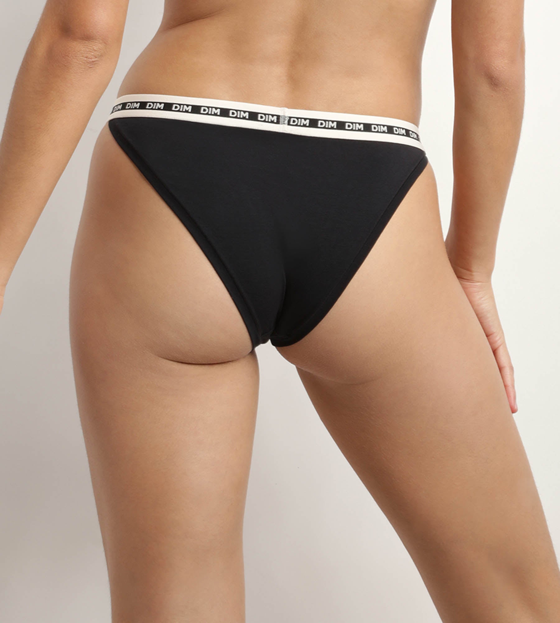 DIM Schwarzer Tanga aus Mikrofaser mit Zierbündchen - Icons Essentiel