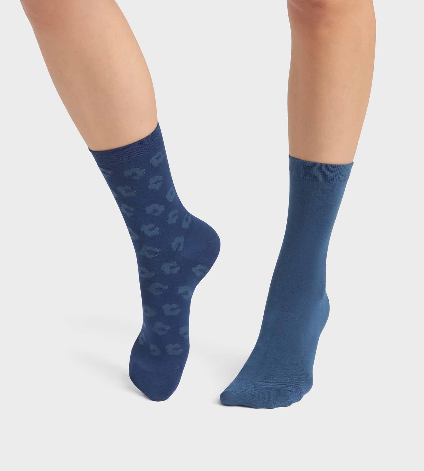 DIM 2er-Pack Damensocken aus Viskose mit Bambus königsblau/dunkelblau geblümt - DIM Fancy