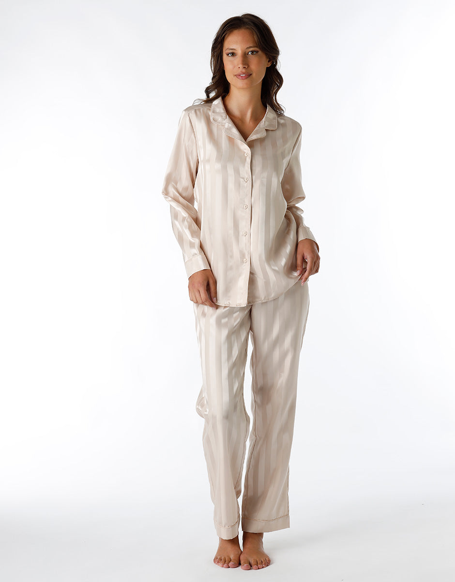 DIM Langer Pyjama-Set aus mandelfarbenem Satin