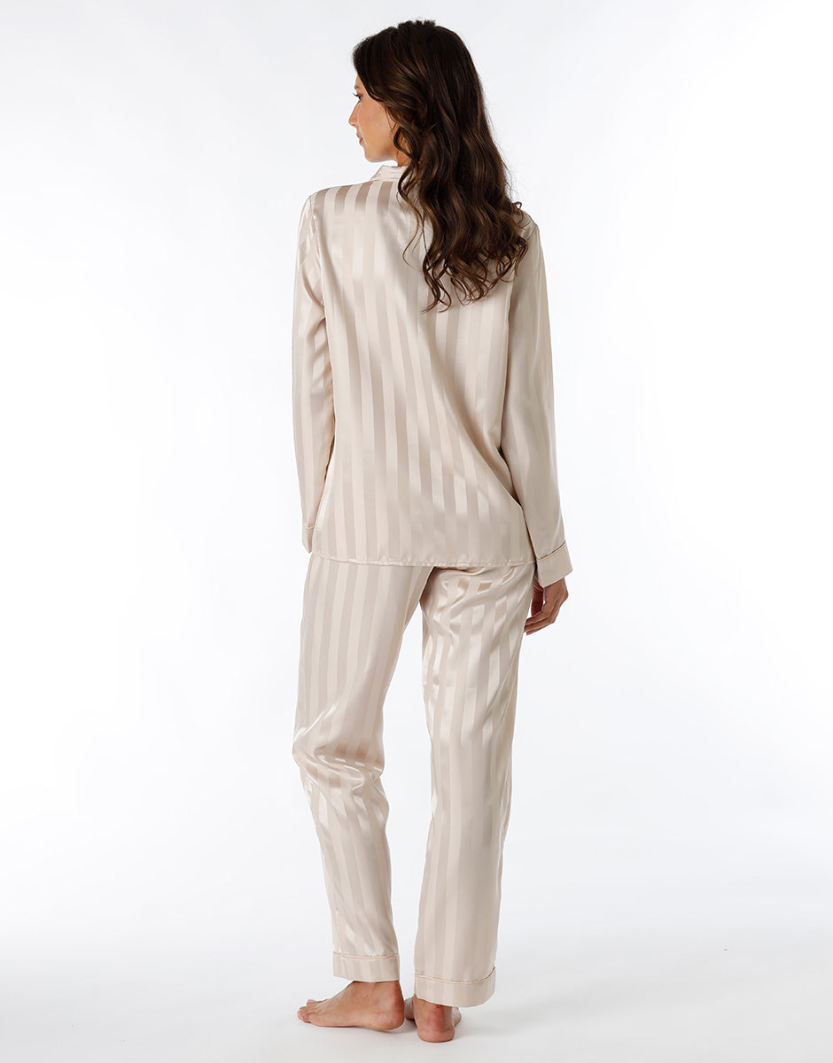 DIM Langer Pyjama-Set aus mandelfarbenem Satin