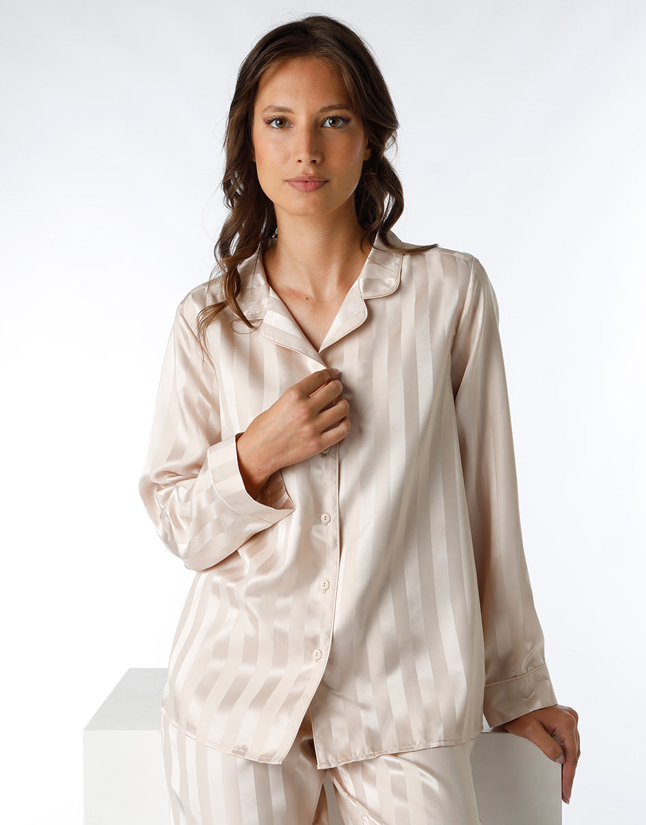 DIM Langer Pyjama-Set aus mandelfarbenem Satin