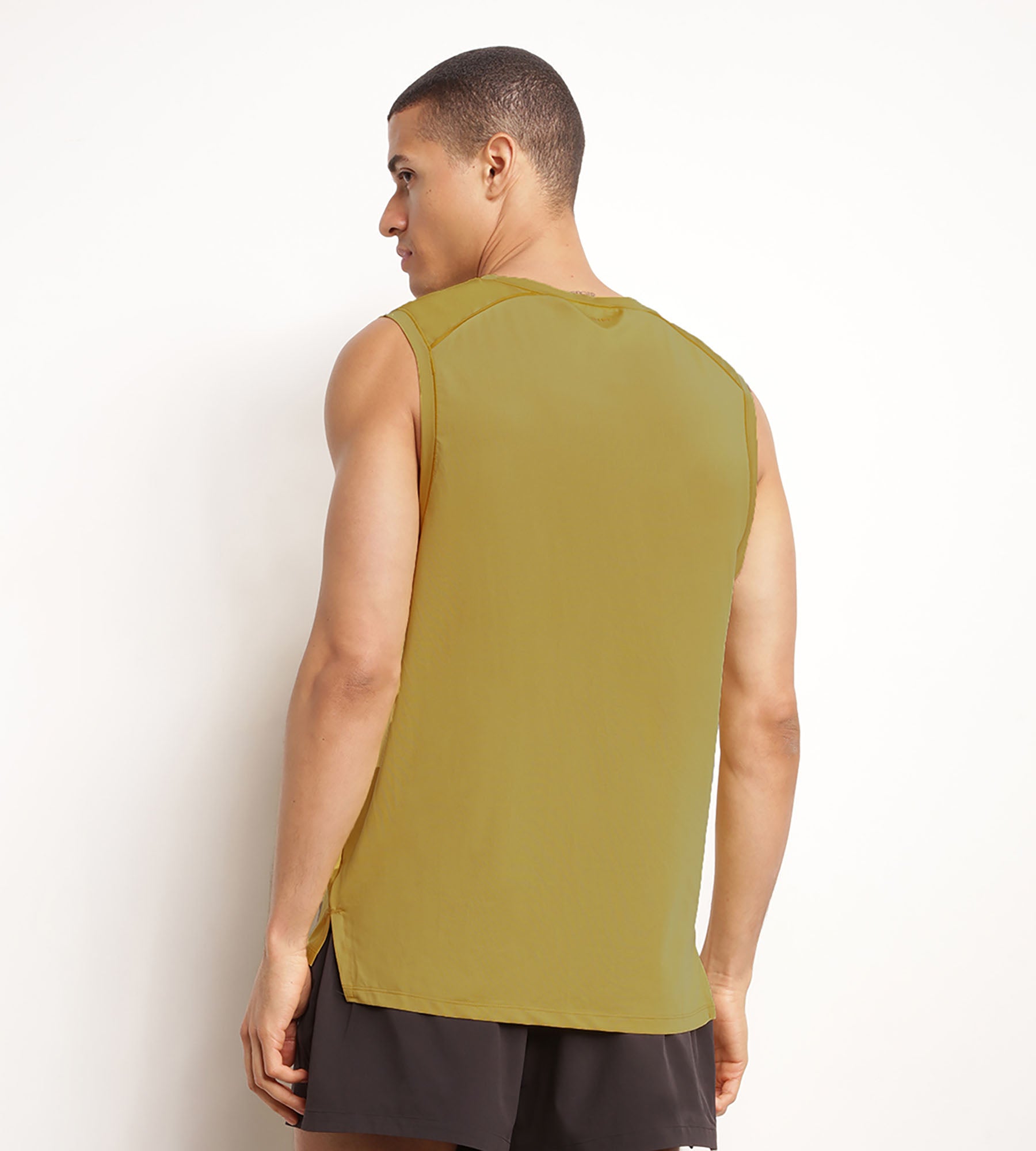 DIM Sport-Tanktop für Herren aus atmungsaktivem Material Olive Dim Move