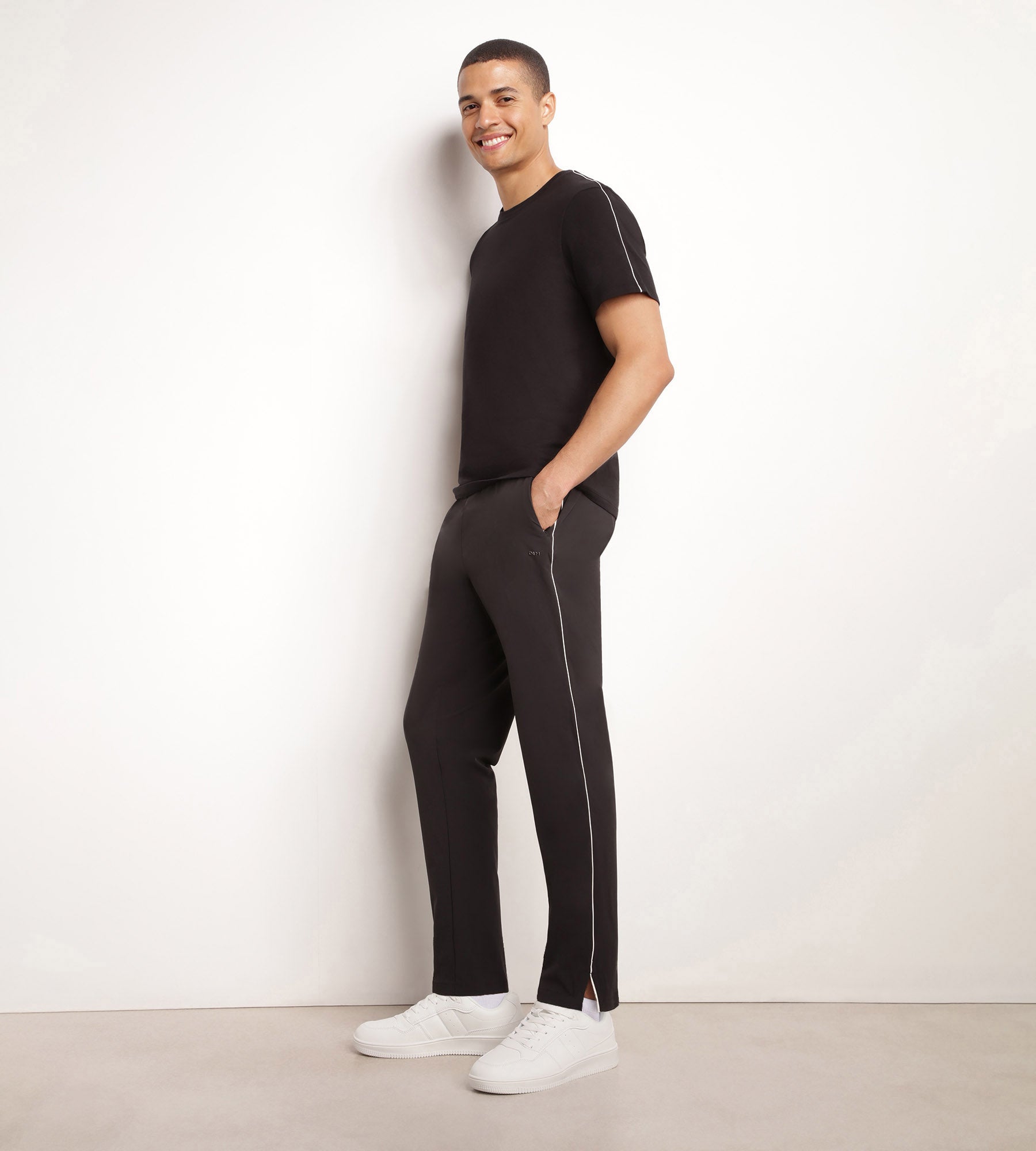 DIM Chino-Sporthose für Herren aus Stretch-Jersey Black Dim Move