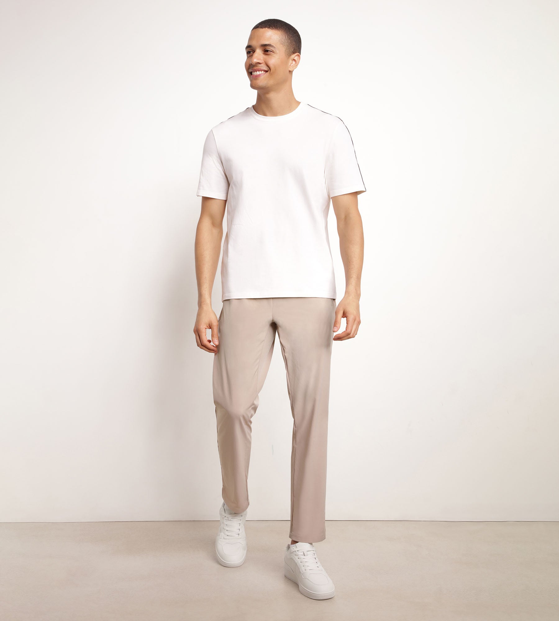 DIM Chino-Sporthose für Herren aus Stretch-Jersey Beige Dim Move