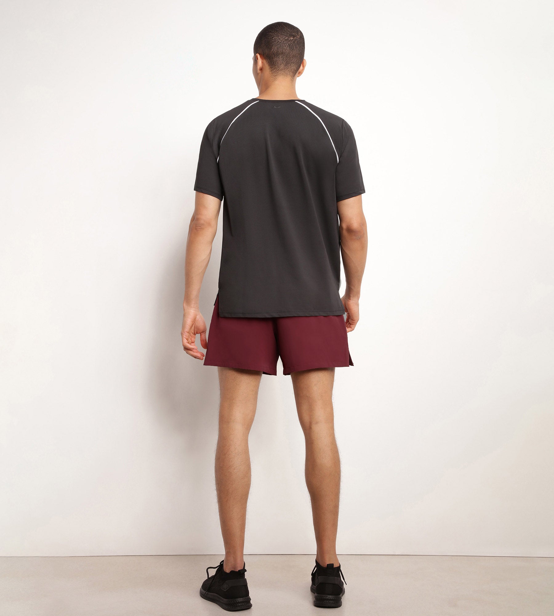 DIM Herren-Sportshorts aus luftigem Material Bordeaux Dim Move