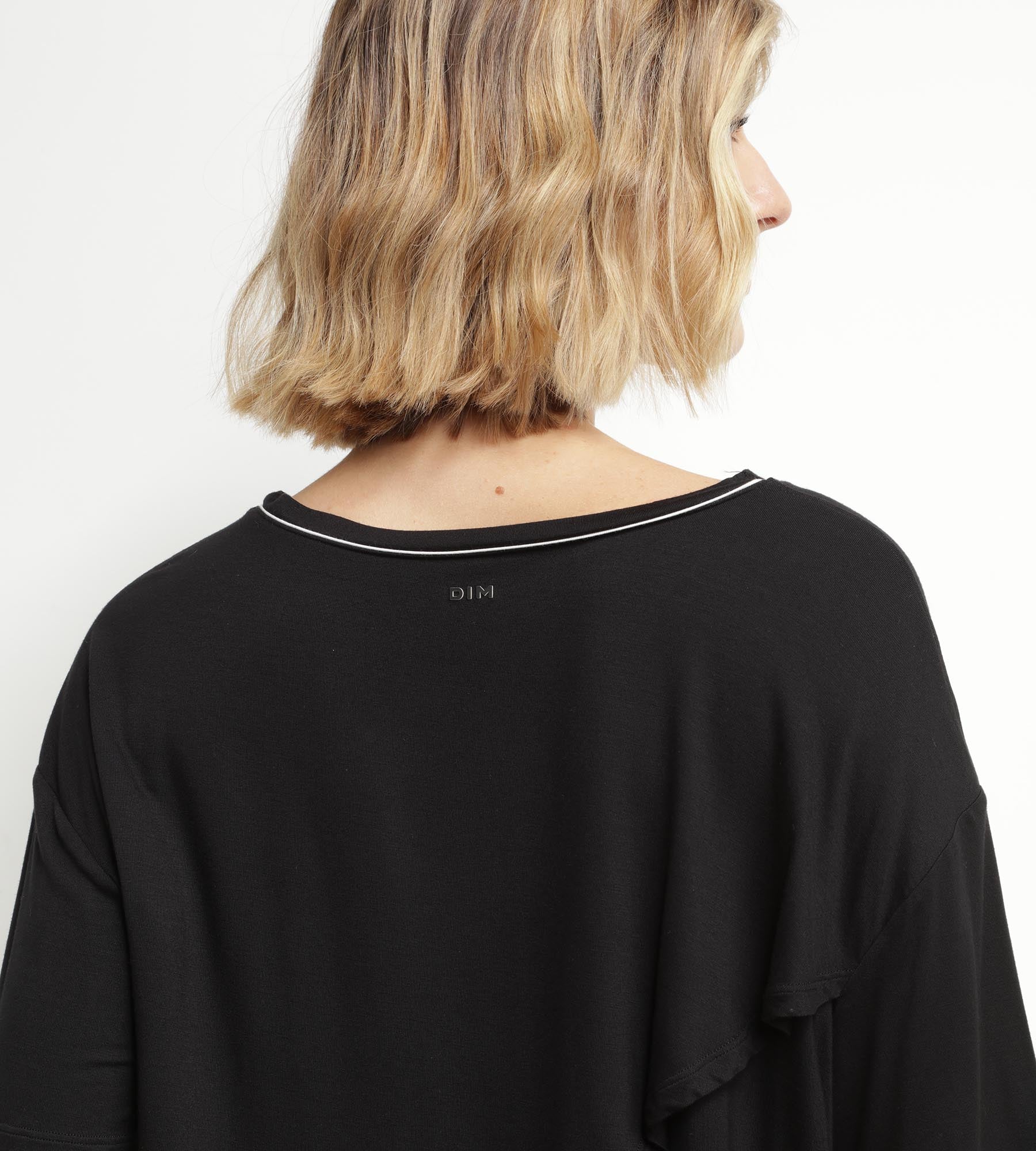 DIM Sport-T-Shirt für Damen aus schwarzer Viskose mit offenem Rücken Dim Move