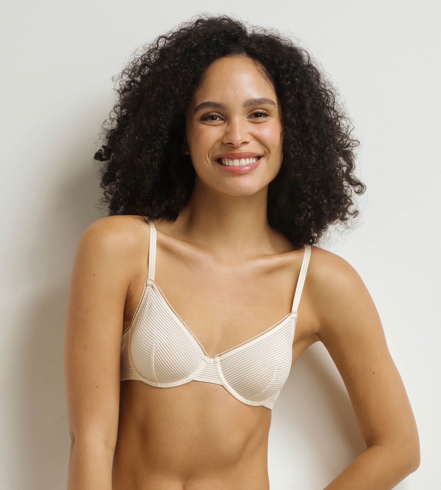 DIM Dim x Ines de La Fressange Beige Korb-BH