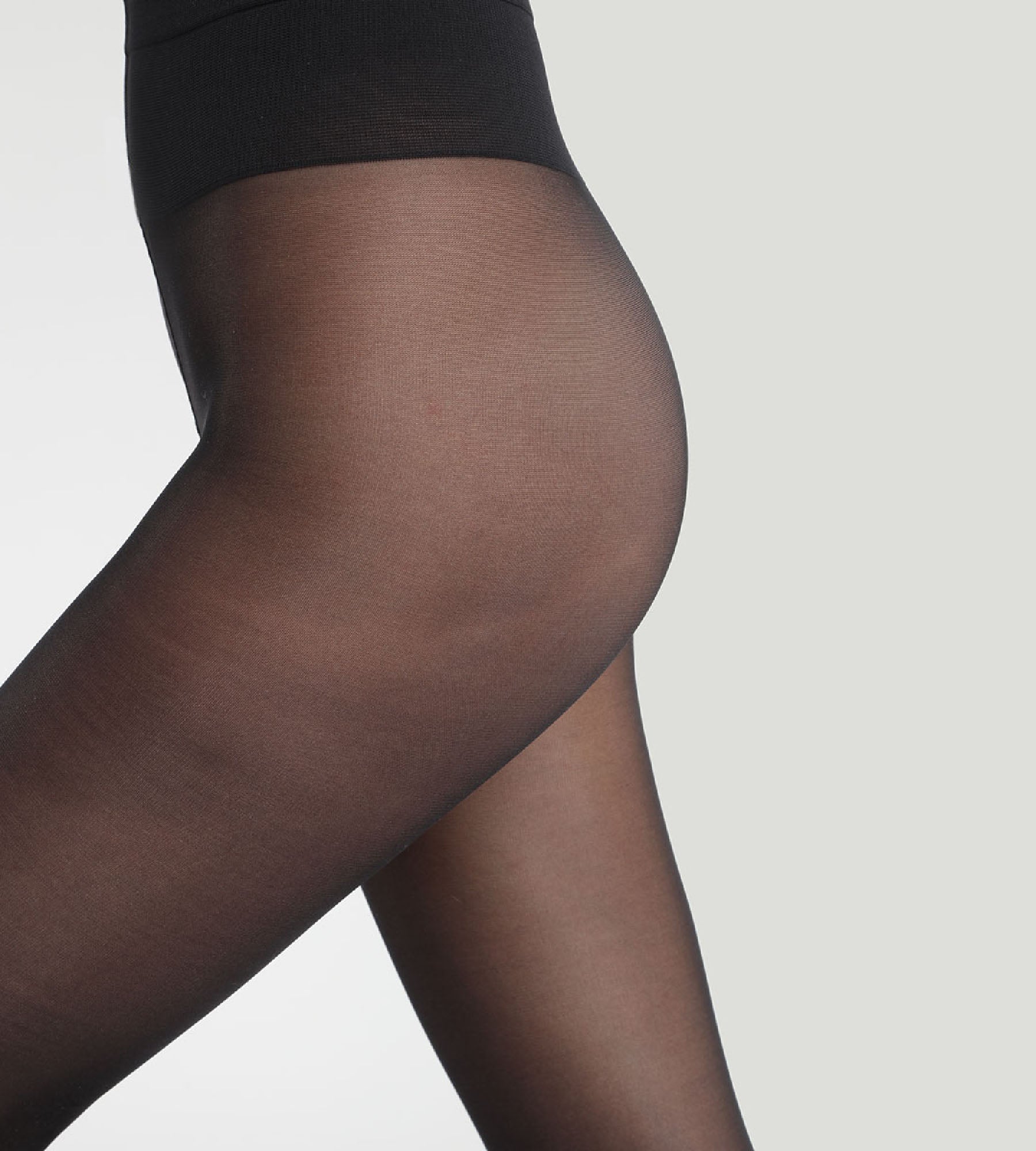 DIM Beinformende Strumpfhose 25D - Diam’s Jambes Fuselées