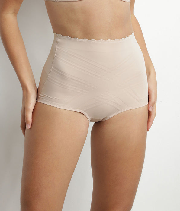 DIM Hautfarbener Damen-Slip 3-in-1 mit Shapping-Effekt und hohem Bund – Beauty Lift