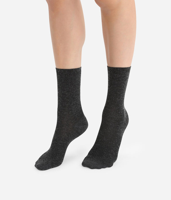 DIM Anthrazitgraue Damensocken aus weicher Wolle mit Viskose