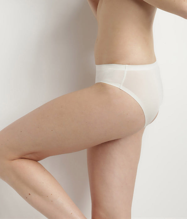 DIM Perlmuttfarbener Slip aus Mikrofaser - InvisiFree
