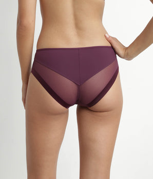 Pflaumenfarbener Mikrofaser–Slip mit Tülleinsätzen – Generous