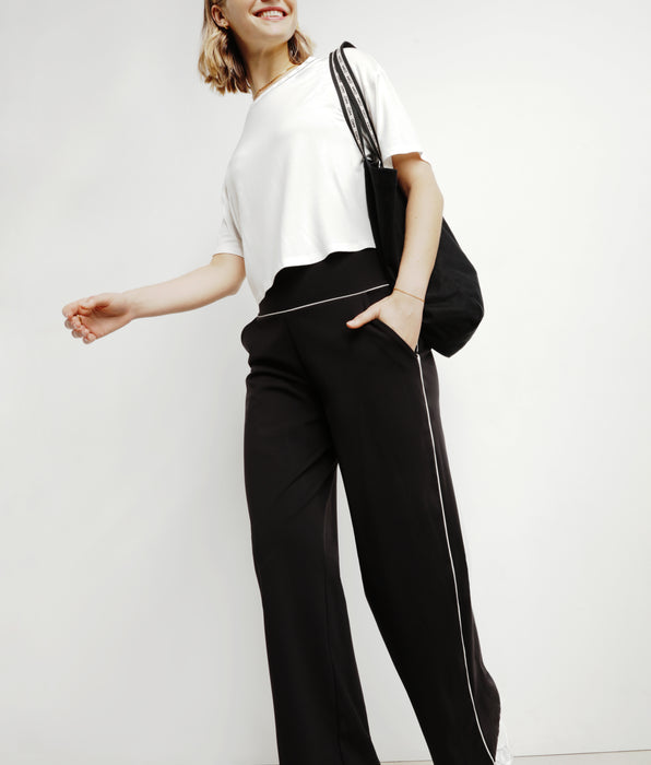 DIM Weite Damen-Sporthose aus Stretch-Jersey Black Dim Move