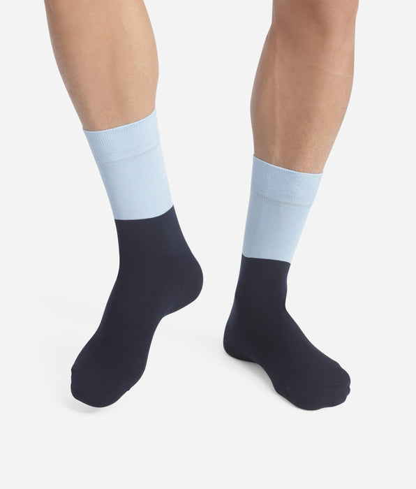 DIM Marineblaue Herrensocken aus Baumwolle mit Colorblock-Effekt - Dim Mode





