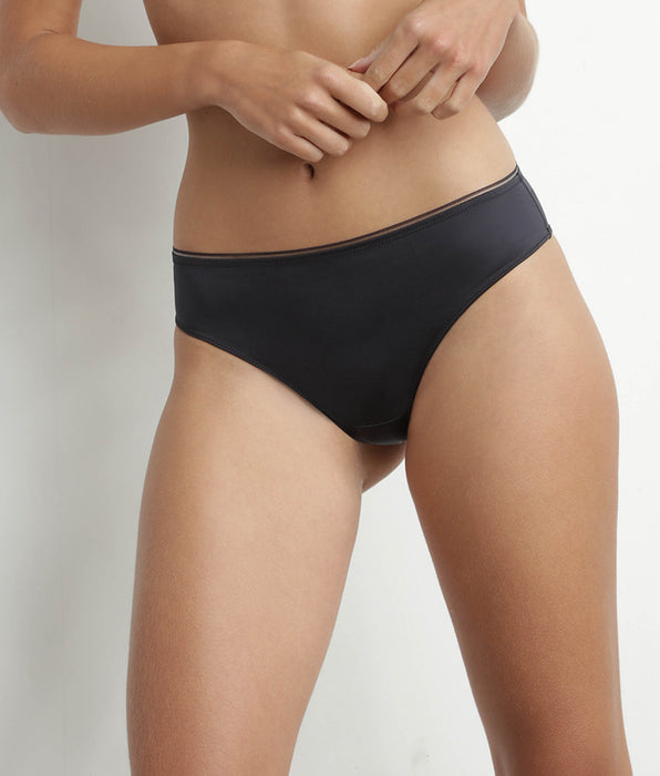 DIM Tanga für Damen aus satinierter Mikrofaser in Granitgrau - Dim Chéri