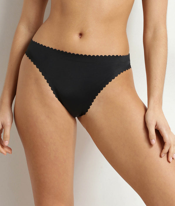 DIM Schwarzer String für Damen aus Mikrofaser Dim Body Touch