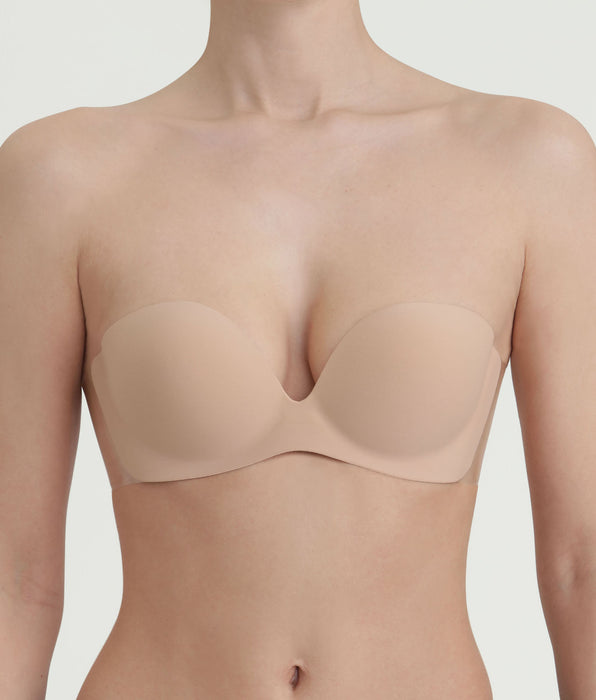 DIM Trägerloser selbstklebender Bandeau-BH in Nude