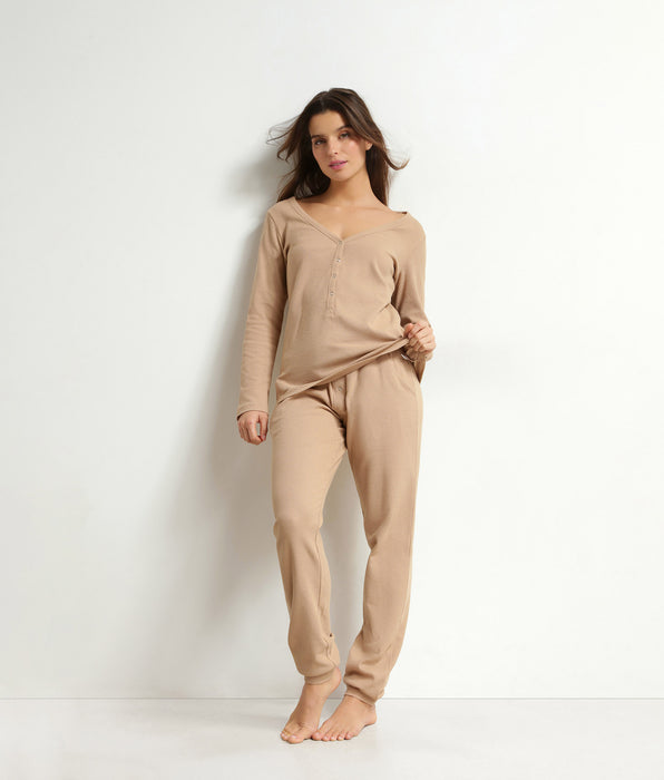 DIM Damen-Pyjama-Set mit V-Ausschnitt aus Jersey in Taupe von Dim Cosy Time