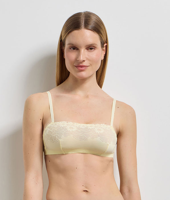 DIM Weiche, bügellose Bralette in Vanille von Slow Days Fresh Vibes