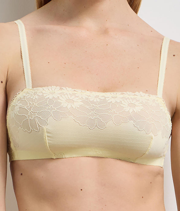DIM Weiche, bügellose Bralette in Vanille von Slow Days Fresh Vibes